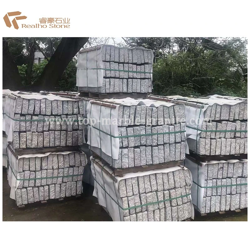 Sesame white kerbstone with rough pick
