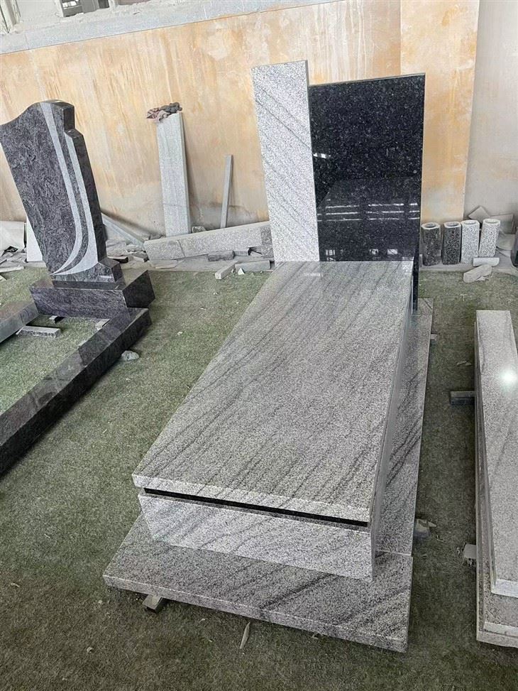 Batu Nisan Hitam Putih Klasik