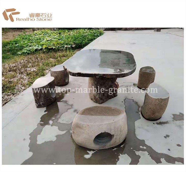 Cobblestone table set
