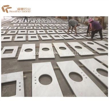 Prefabed White Artificial Quartz Vanity Tops Untuk Multi-Lemari Meja Dapur Kamar Mandi Keluarga